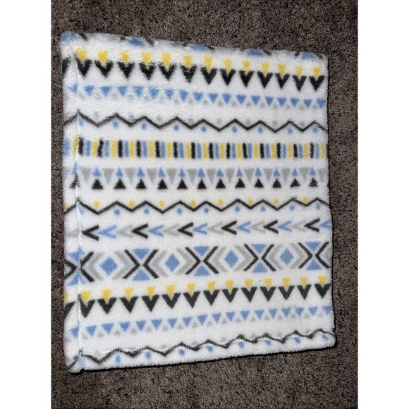 Chick Pea Blue Yellow Gray Baby Blanket Geometic Lines Geo Triangle Fleece 30x36 - Picture 1 of 3